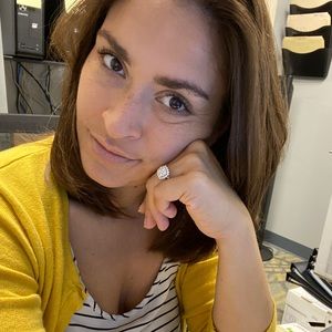 Meet your Posher, Alexandra